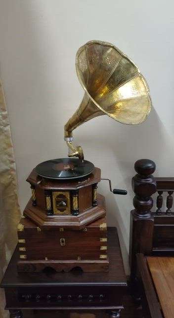 #antique #gramaphone #working #condition #vintage
