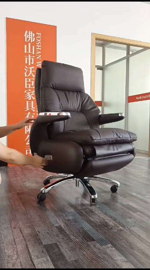 office chair cum Recliner

#officechair #OfficeRoom #recliners #recliner 
#reclinersofa #chair #bosschair #Architectural&Interior #interior #officetable 
#primedecorindia #primedecor 

rightly in stock
for more updates please call or message