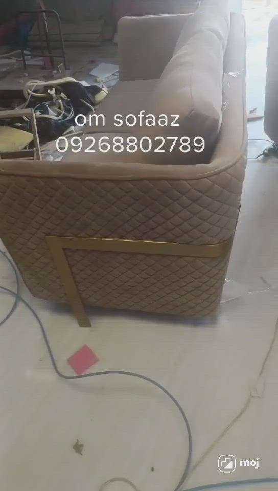 m manufacturer and wholeseller of high class nd luxurious furniture plz call ya what's app on 09268802789