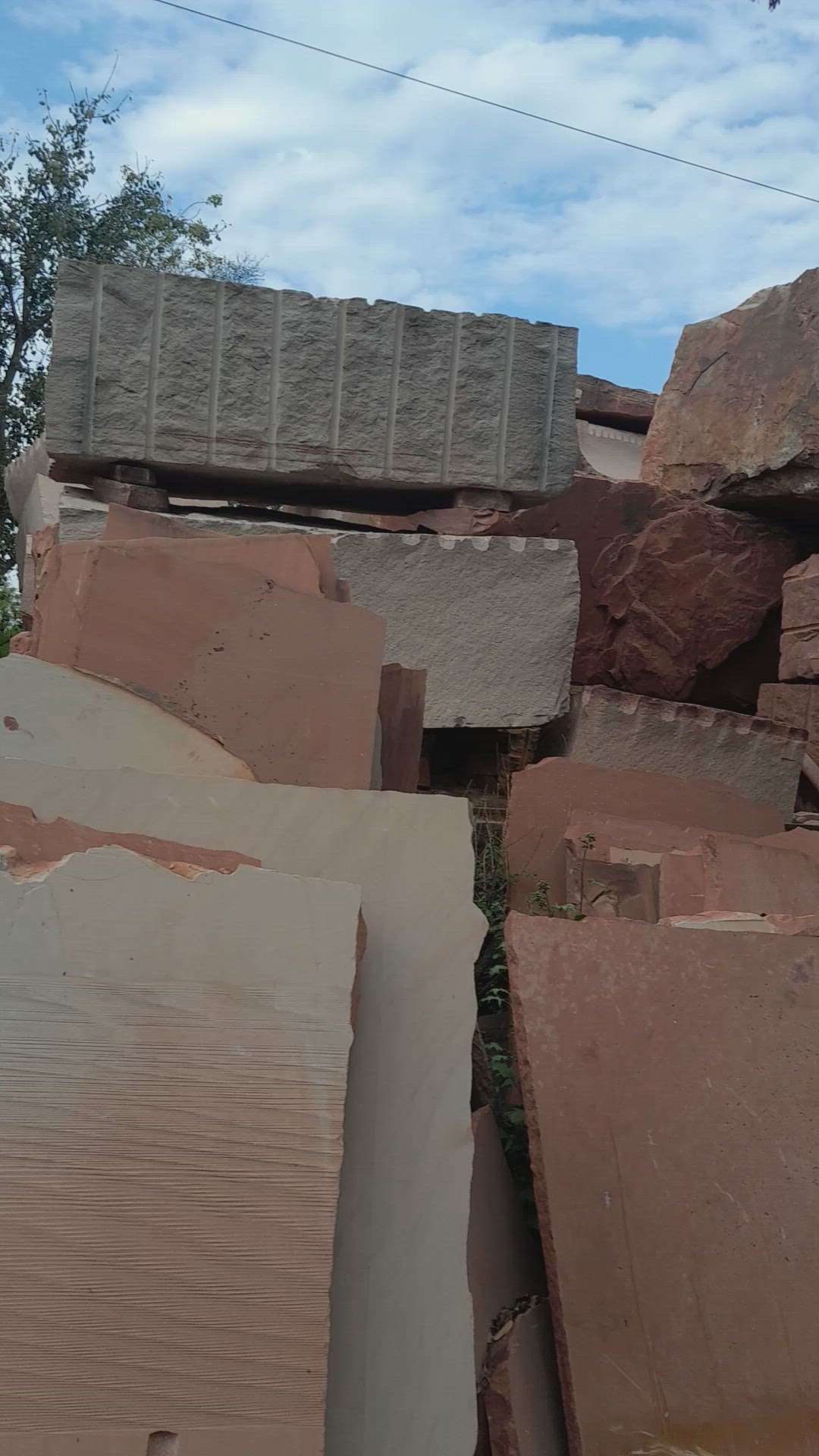 dholpur and red sand stone stocks