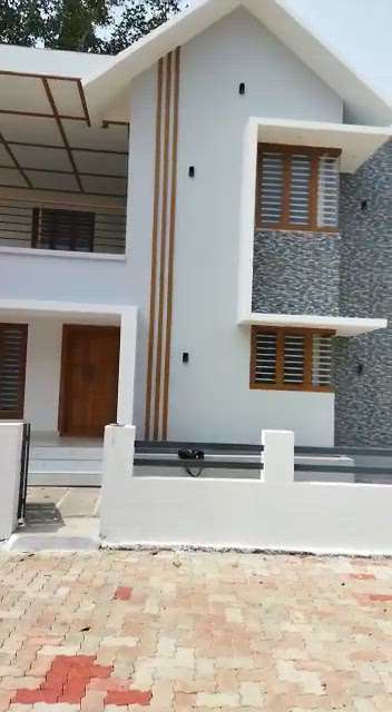 full finished Residence for sale
contact 9847371408

 #40LakhHouse