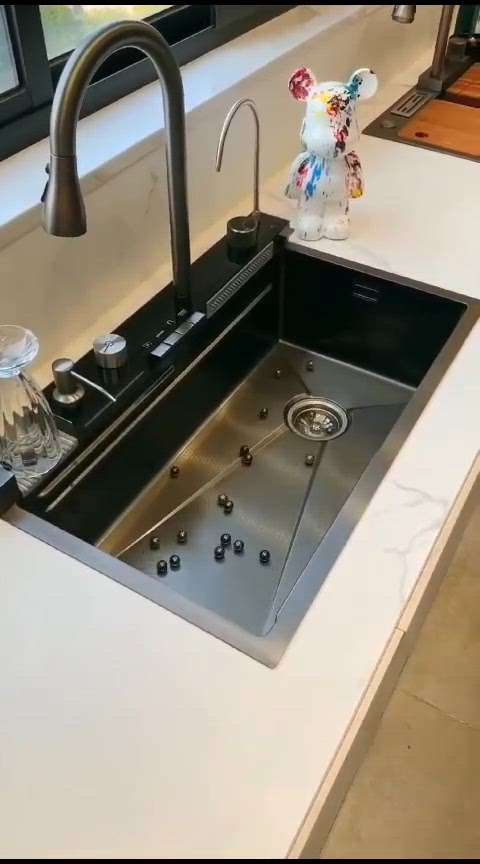 Imported Kitchen
Sink