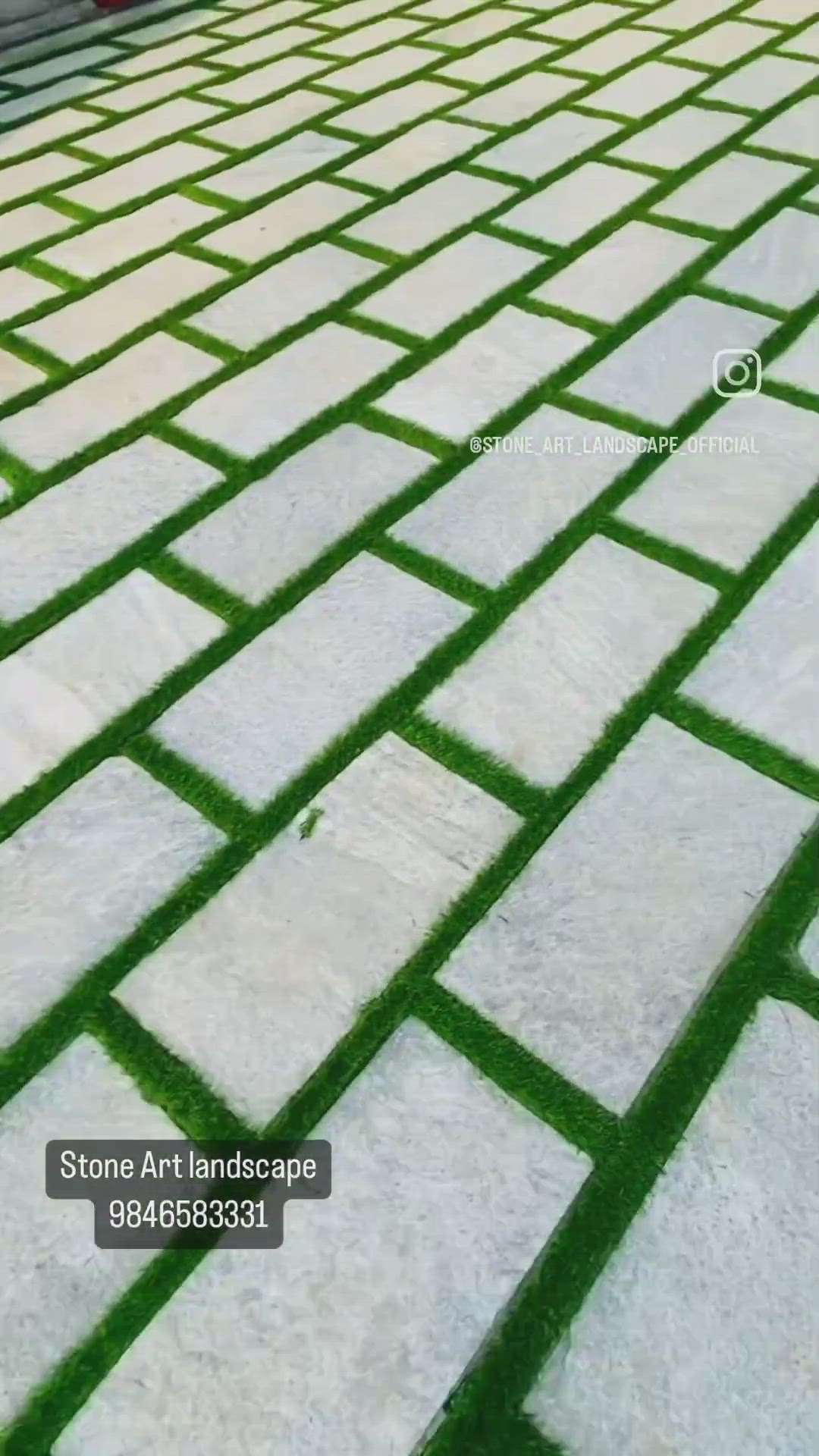 banglore stone with artificial grass.
location : Manarcadu, Kottayam
ph : 9846583331

 #BangaloreStone  #artificialgrass  #halfcut  #flamedstone  #pavingstone  #exteriordesigns  #Landscape  #LandscapeGarden