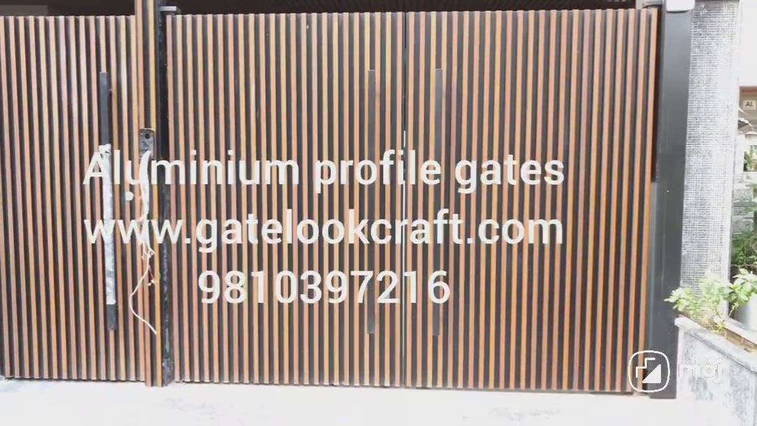 Aluminium profile gates by Hibza sterling interiors pvt ltd manufacture in Delhi #gatelookcraft 
#gatelook #aluminiumprofilegate #aluminiumgates #profilegates #maingates #desingnergates
#Msgates #irongates