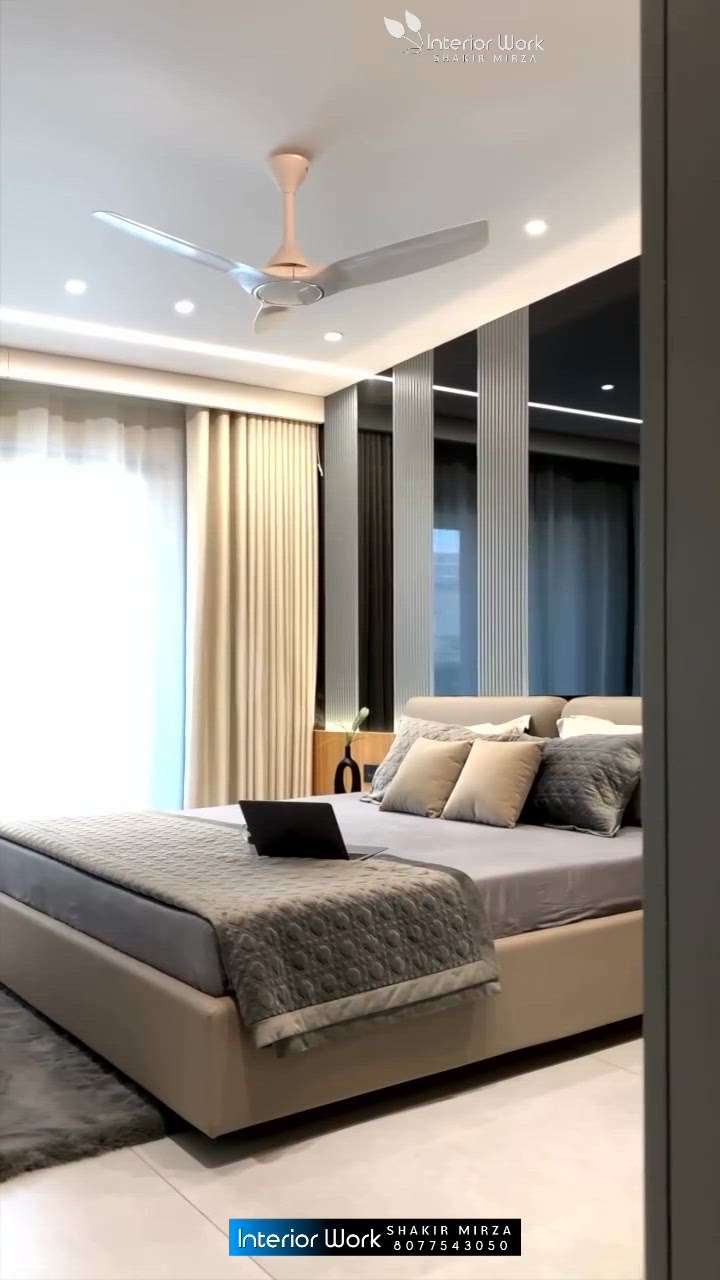 #BedroomDesigns 
#MasterBedroom 
#KingsizeBedroom 
#bedroominterio 
#wadrobedesign 
#walldesignes 
#wallpenelling 
#furnturedesign_work_karane_ka_liya_contact_kare_8077543050