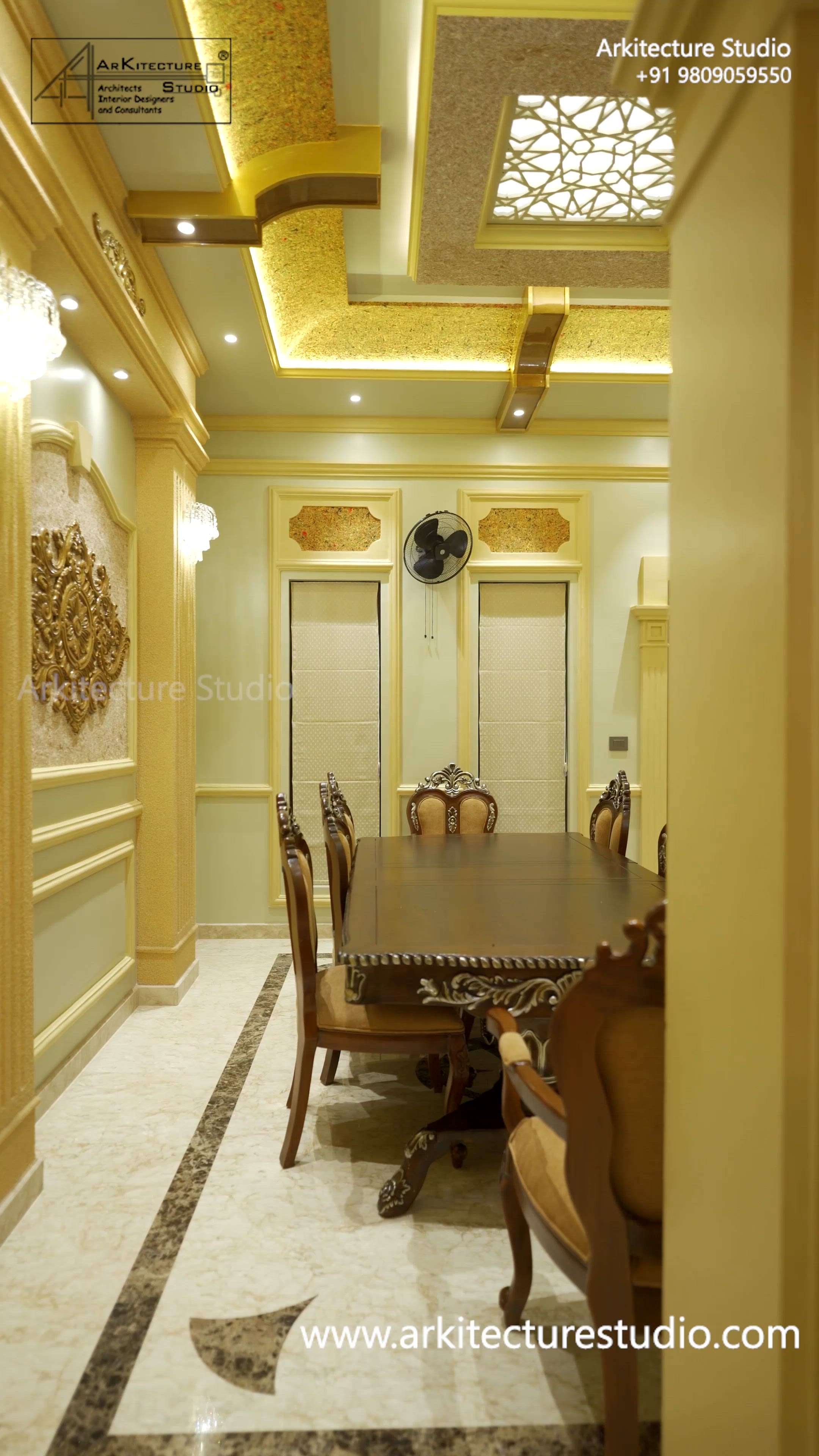 Luxury Dining room interior
colonial house
classic homes
www.arkitecturestudio.com
 #dininginterior 
 #classichomes 
 #luxuryhouse
 #kerala
 #bestarchitect
#arkitecturestudio

www.arkitecturestudio.com