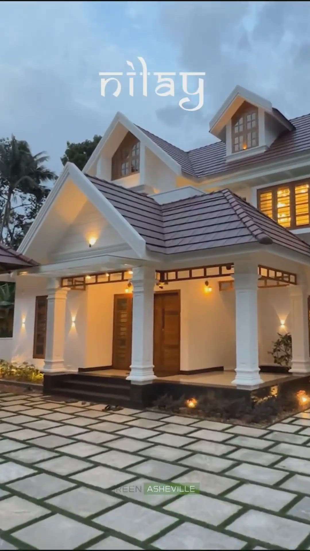 "NILAY" | Modern Traditional Fusion Home

2850 Sq. Ft 
4 BHK
Location: Arpookkara, Kottayam

Credits: Green asheville Architecture
@greenasheville