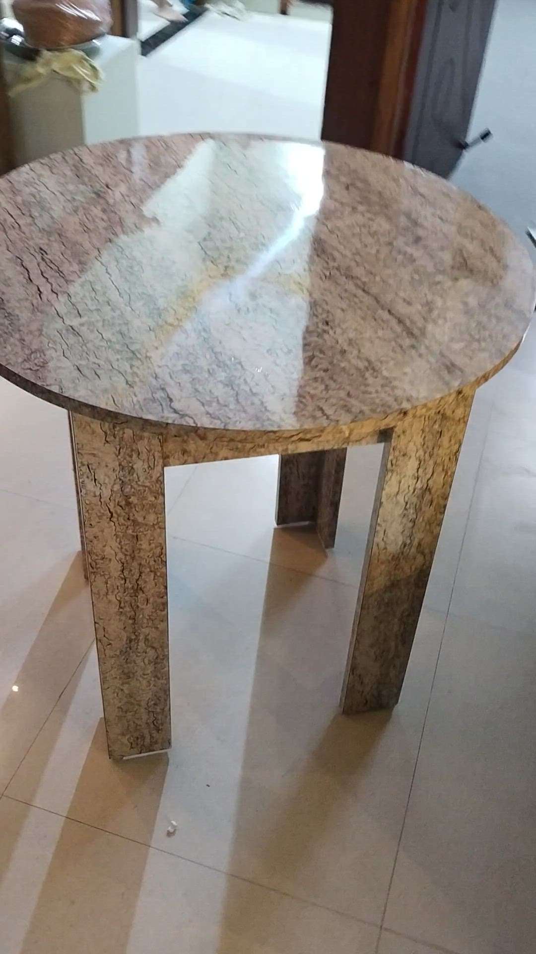 wood ply rounded  table
 #furnitures  #farniture interior