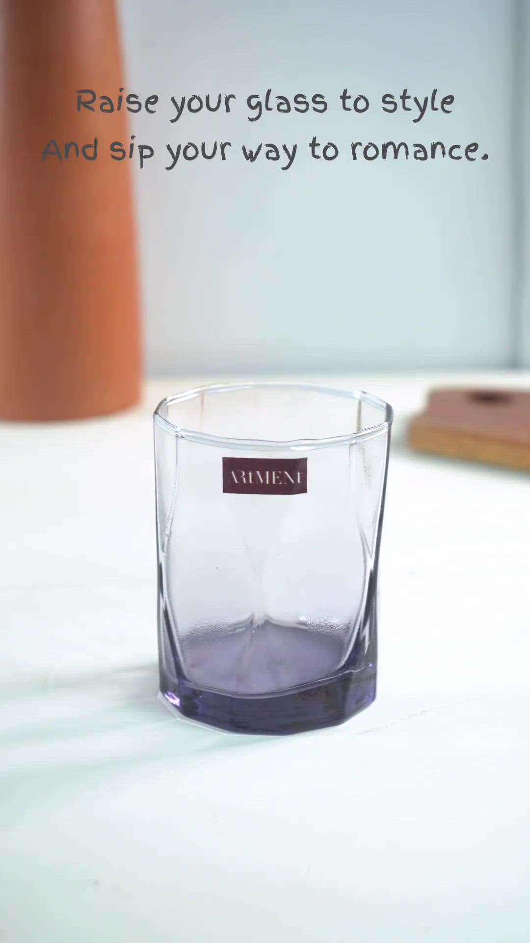Embrace simplicity with a touch of luxury. Amethyst Noir tumbler glasses - where modern design meets timeless elegance.

#luxury #glassware #art #theartment #summer #drinkware #decorshopping