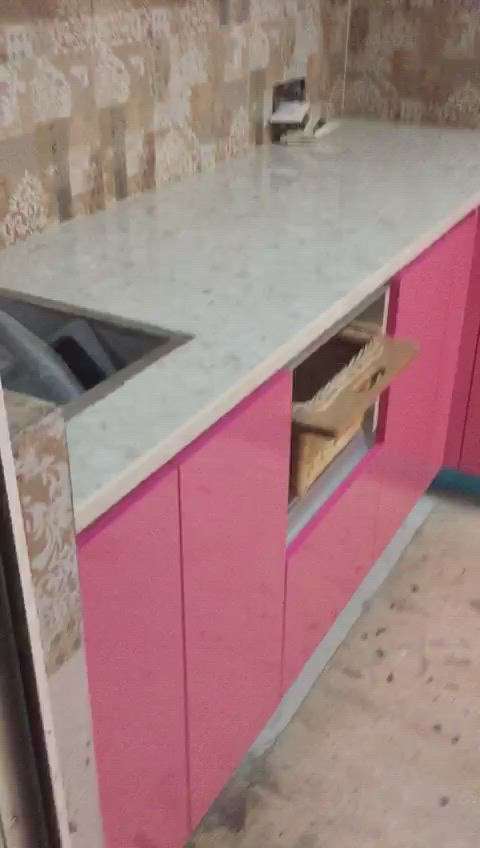 Welcome to Creative Designs family..
This project is done by me at Aranya tower sec 119 Noida
For any kind of modular furniture work please a chance to serve you well 

Drop massage or call @ +918826536546
Before it's too late for your civil according to your dream design 
#kitchen  #butterflies  #modern  #design  #architecturedesign #interiordesign  #instagram  #luxurylifestyle