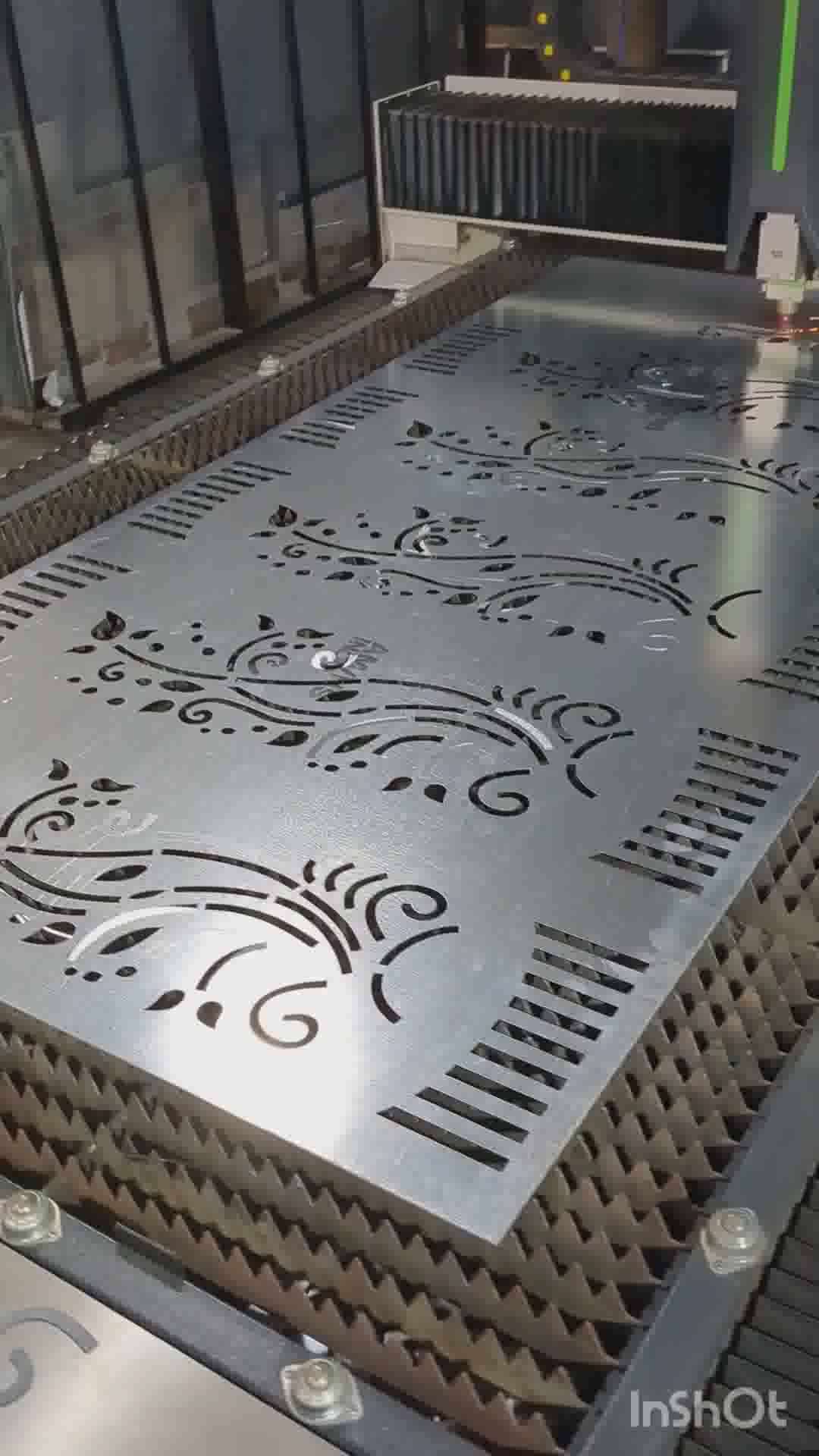 For more details on Gate design on Laser Cutting and CNC Machining, please contact+91 974 174 0227 #Lasercutting #gatedesigns #cnclasercutting #cncwoodrouter #cncwoodworking #lasercutscreens