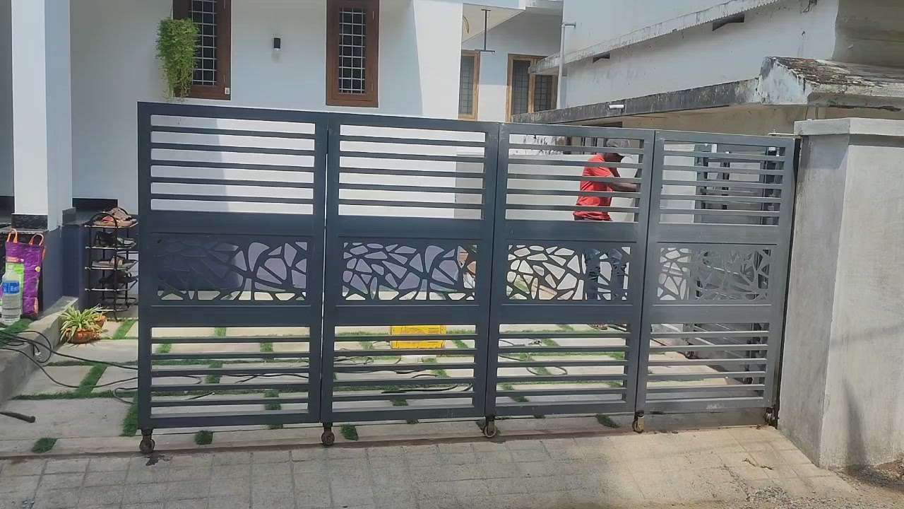 folding and sliding gate. 
rejeesh 9526558812
