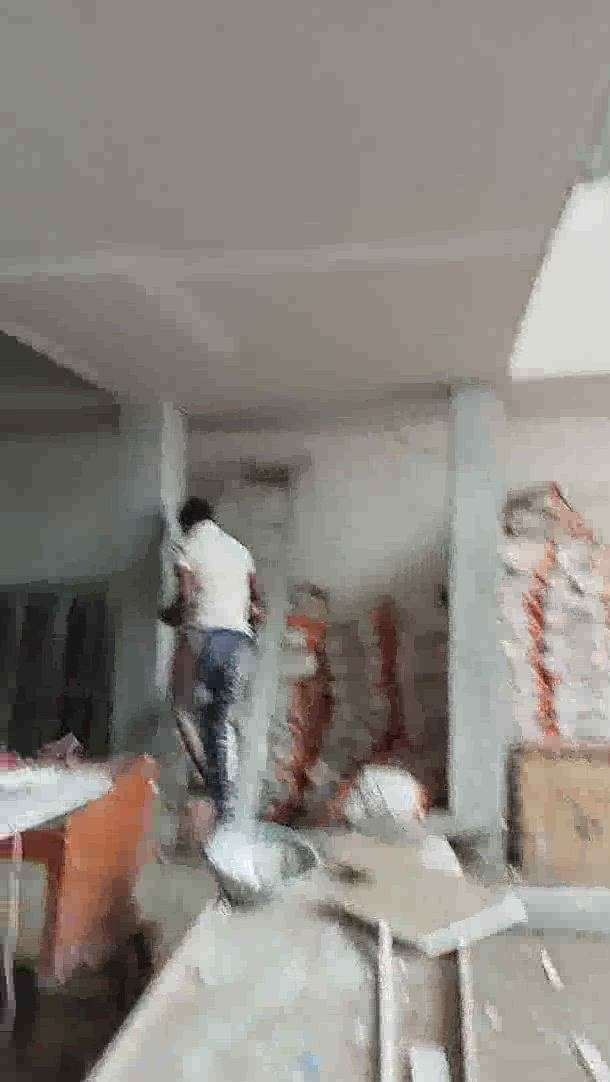 gypsum bord  work with tv fiting