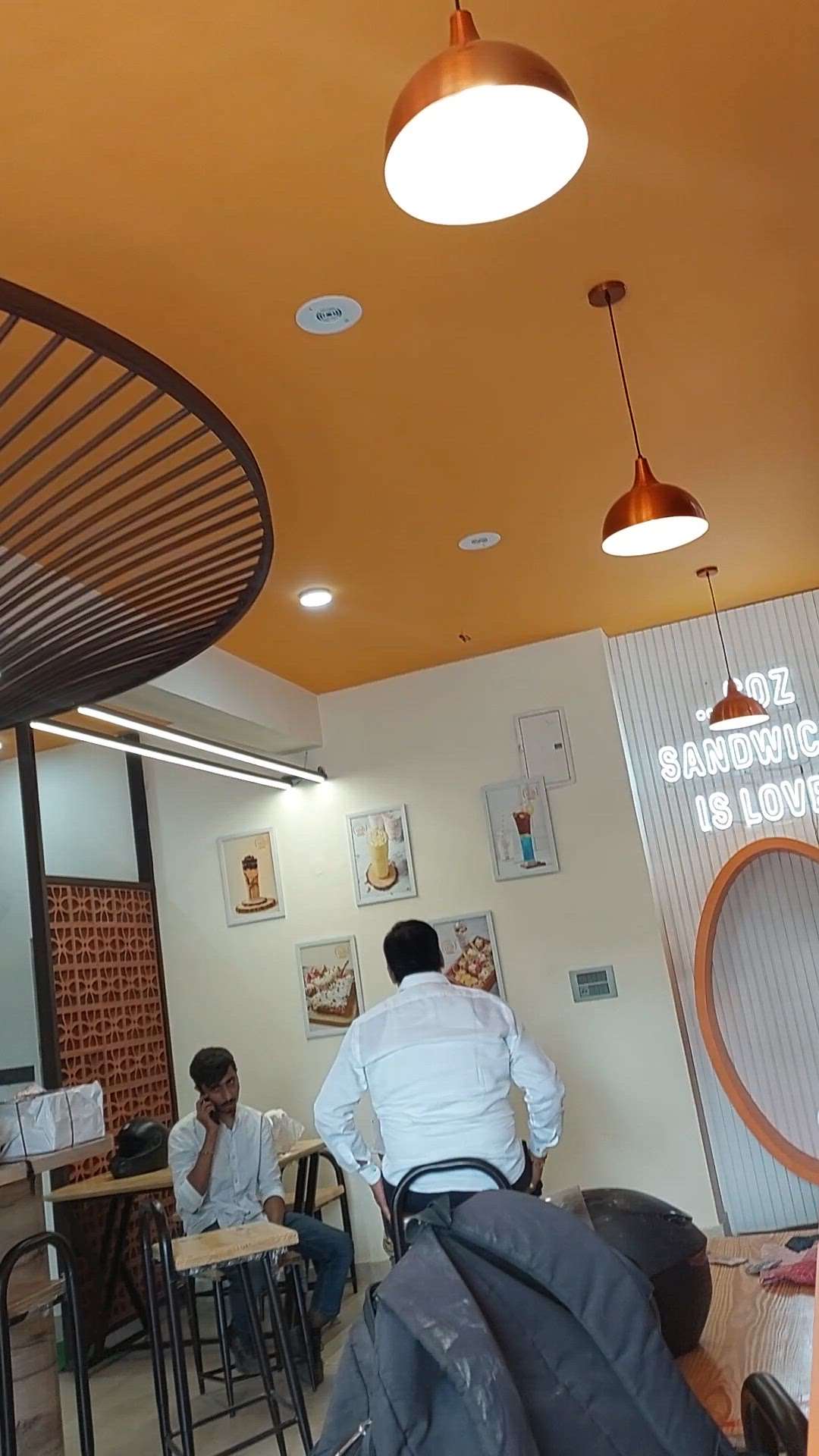 #jaipurwallpainter  #restaurant #colur ideas #furniture