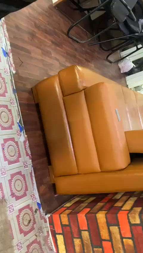 customize sofa available 
pls contact  interest person 
call @8377094844