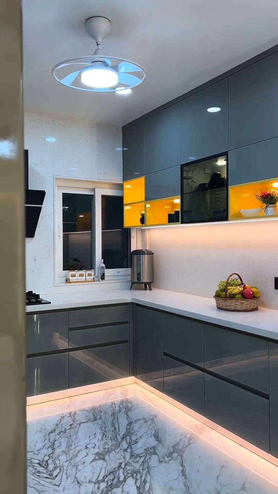 Kitchen Detailing Interior
Ace Solution Helps To Provide You To Make Better Interior Designs
-We Provide Pan India Services
-We Design | Home | Offices | Cafe | Restro
-2D And 3D Plans
-Comment Down Which One Is your Favourite.
-Like, Share With Your Friends.
-Dm For Reasonable Rates.
-For Construction And Home Designs.
-We Do Vastu Work Also.
.
.
#ModularKitchen #HomeDecor #furnished #InteriorDesigner #furniturework