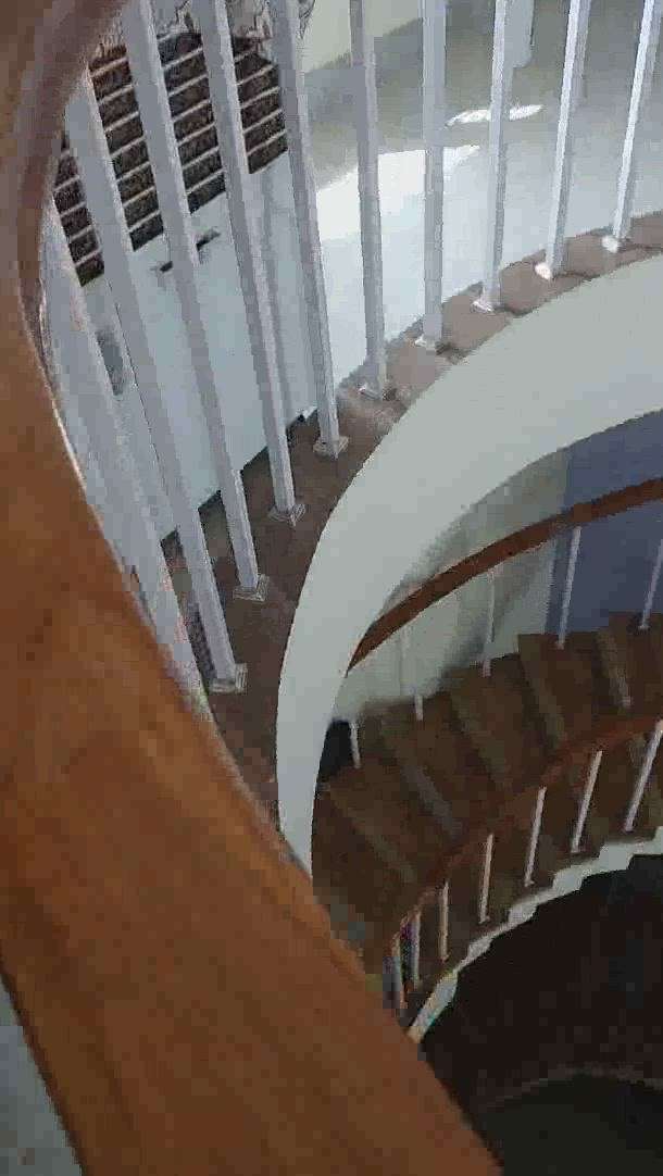 well type stair design.
#StaircaseDecors  #GlassHandRailStaircase  #WoodenStaircase  #StaircaseHandRail  #shishupal