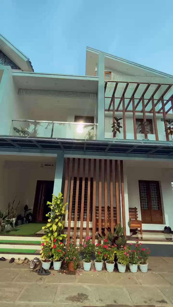 തൃശ്ശൂരിൽ 3000 sq ft പണിതുതീർത്ത ഒരു അടിപൊളി സുന്ദര ഭവനം 

𝗠𝗮𝘀𝘁𝗲𝗿𝗰𝗿𝗮𝗳𝘁 𝗘𝗻𝗴𝗶𝗻𝗲𝗲𝗿𝗶𝗻𝗴 𝗗𝗲𝘃𝗲𝗹𝗼𝗽𝗲𝗿𝘀

𝗕𝘂𝗶𝗹𝗱 𝘆𝗼𝘂𝗿 𝗱𝗿𝗲𝗮𝗺 𝘄𝗶𝘁𝗵 𝘂𝘀

professionalism and quality assured 

contact Now 

 #HouseDesigns 
 #ElevationHome 
#HouseConstruction 
#constructionsite 
#exteriordesigns 
 #Thrissur 
#irinjalakuda 
#guruvayoor 
#chalakudy 
#4bhk 
#60LakhHouse 
#modernhome 
#newhomeconstruction 
#new_home 
#newhouse 
#KeralaStyleHouse 
#Contractor 
#CivilEngineer 
#ContemporaryHouse 
#kerla 
#godsowncountry