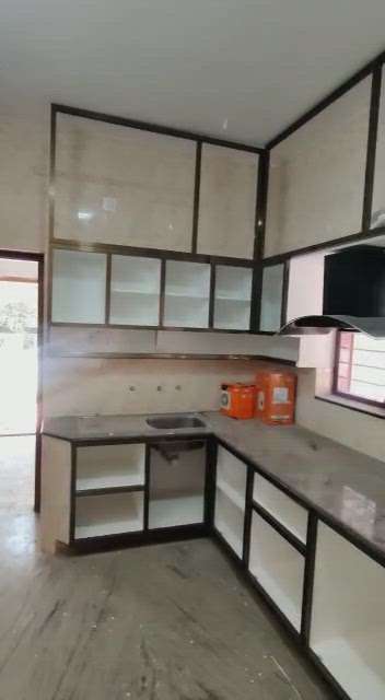 Aluminium kitchen Thrissur Mob : 7907544304 #ClosedKitchen #KitchenIdeas  #KitchenCabinet #ModularKitchen #Thrissur