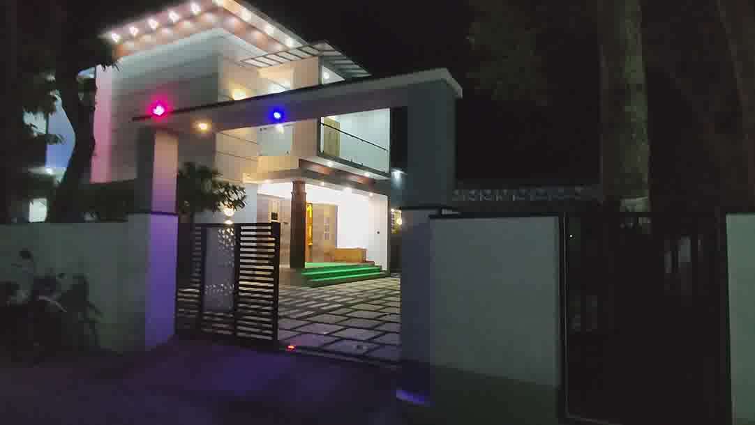 2200 sq ft House Completed at Kollam. 

 #ElevationHome #HouseDesigns #50LakhHouse #budget_home_simple_interior