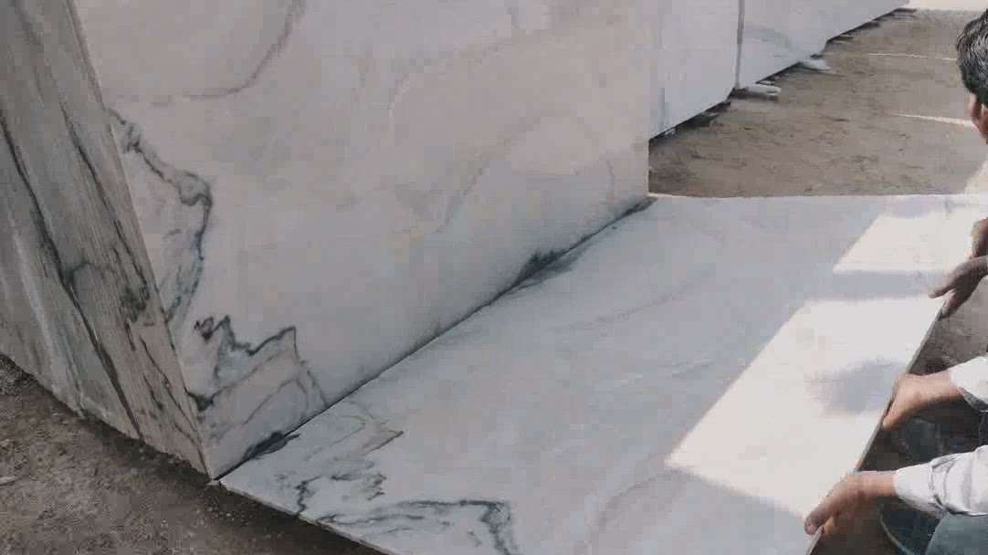 *JK White* Marble - Size *L7ft / H4.5ft* - *16MM* Thickness - *No powder filling* - Premium Quality White Marble - Quantity available *1500SQFT*

 #morchana  #morchanamarble  #goldenmorchana  #MarbleFlooring  #FlooringSolutions  #FlooringServices  #Flooring