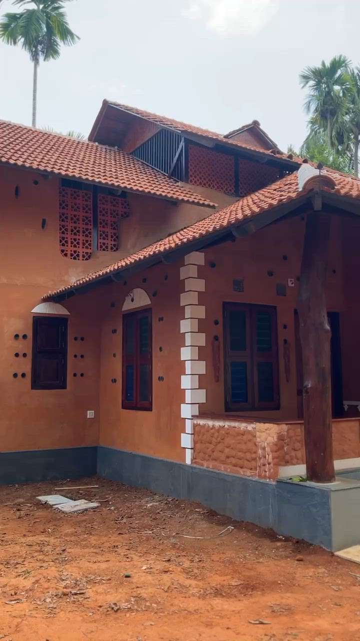 Mudhouse at Kodakara - Thrissur

#mudhouse #keralatraditional #cobwall #mudplaster #keralaarchitecture #mudpaint #limeplaster #inbuiltfurniture #greenbuilding #sustainableliving #naturalbuilding #ecofriendly #trussroof #reuse #oxide #terracotta #kottastone