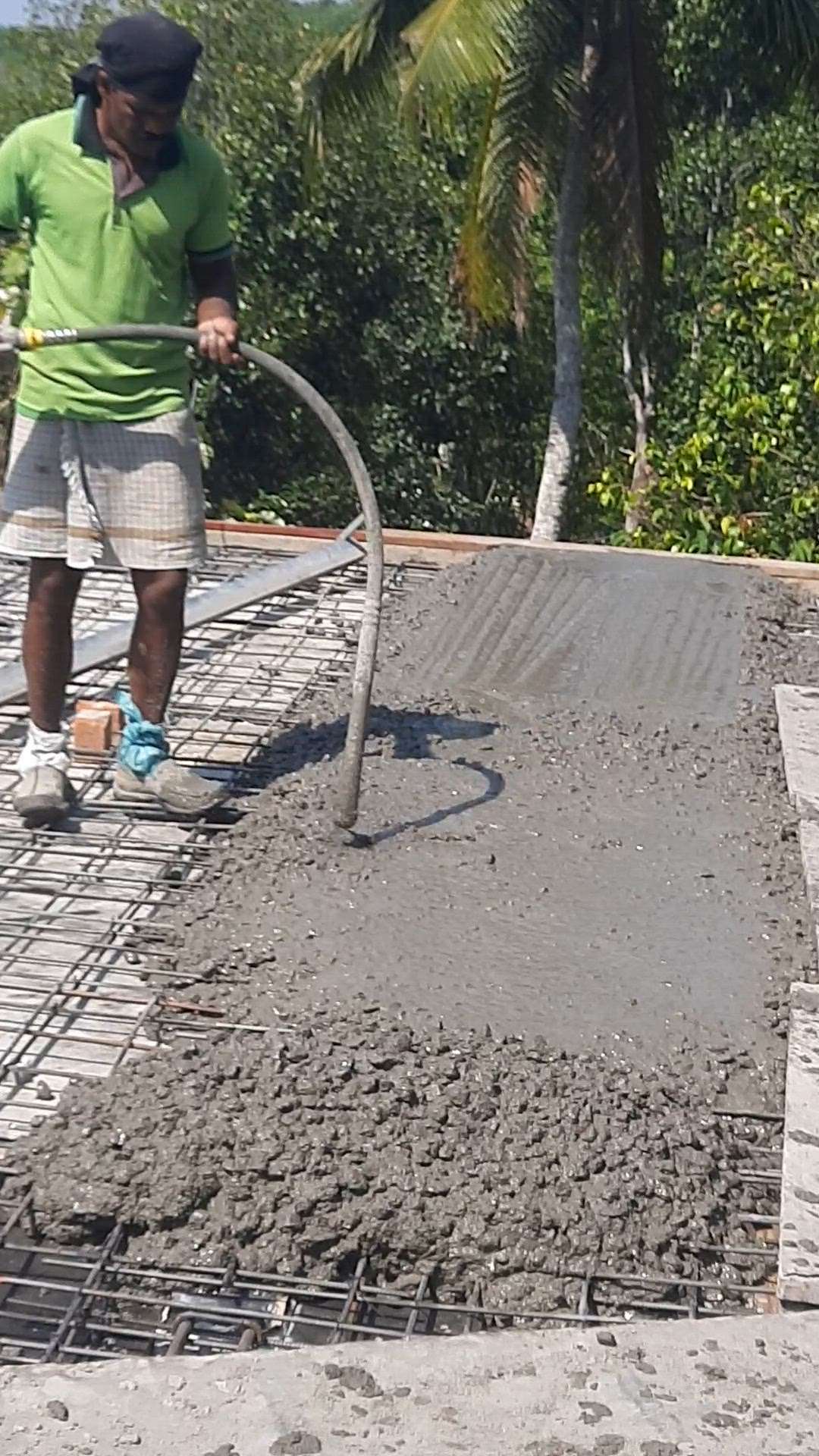 Vibrating the concrete
