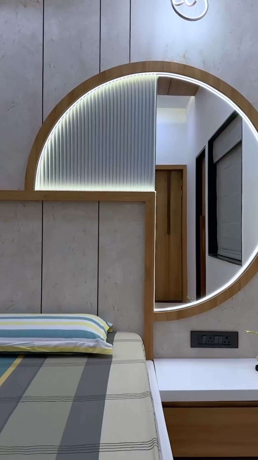 #InteriorDesigner #BedroomDecor #BedroomDesigns #ModularKitchen #Modularfurniture #modularwardrobe #Sofas #Beds