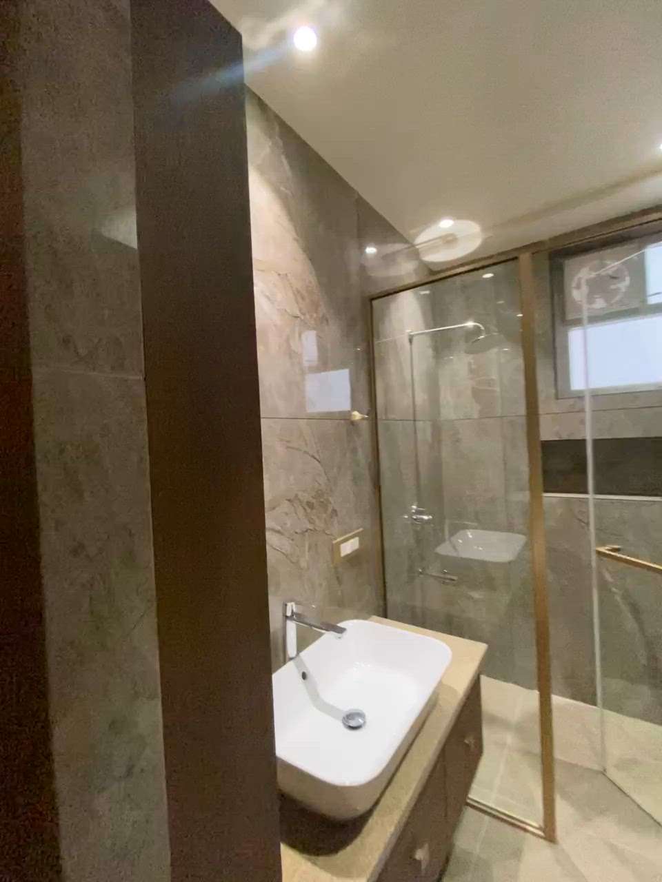 Bathroom Remodeling and Renovation…
#bathroomdesign#tilesmoderninteriors#homedesign#interiorarchitecture#construction#falseceilingdesign#delhiinteriors#studiotintz