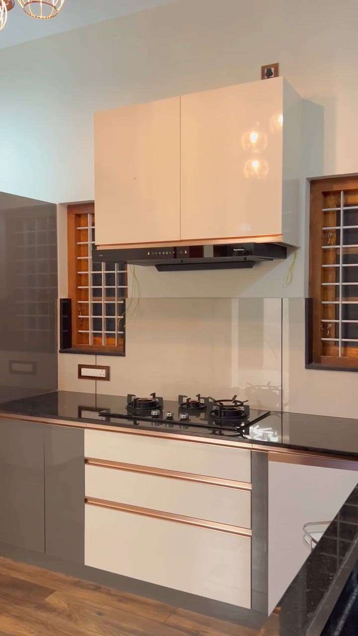 Modular Kitchen  #ModularKitchen  #modular  #HouseDesigns  #Designs  #LivingroomDesigns  #ClosedKitchen  #LargeKitchen  #KitchenIdeas  #WoodenKitchen  #KeralaStyleHouse  #keralastyle  #malluvideos