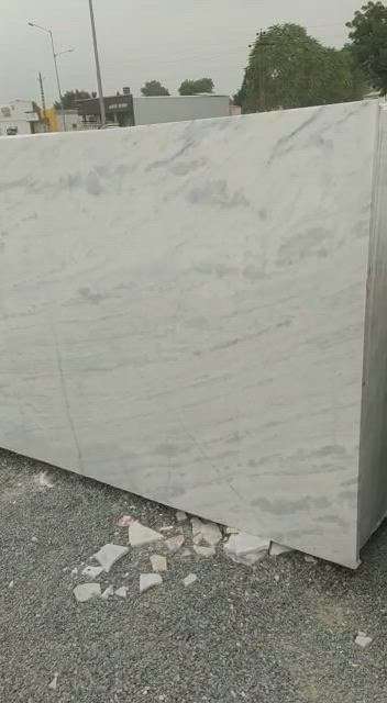 MORCHANA WHITE MARBLE

#morchana #morchanamarble #MarbleFlooring #marbles #FlooringTiles #flooring #FlooringServices