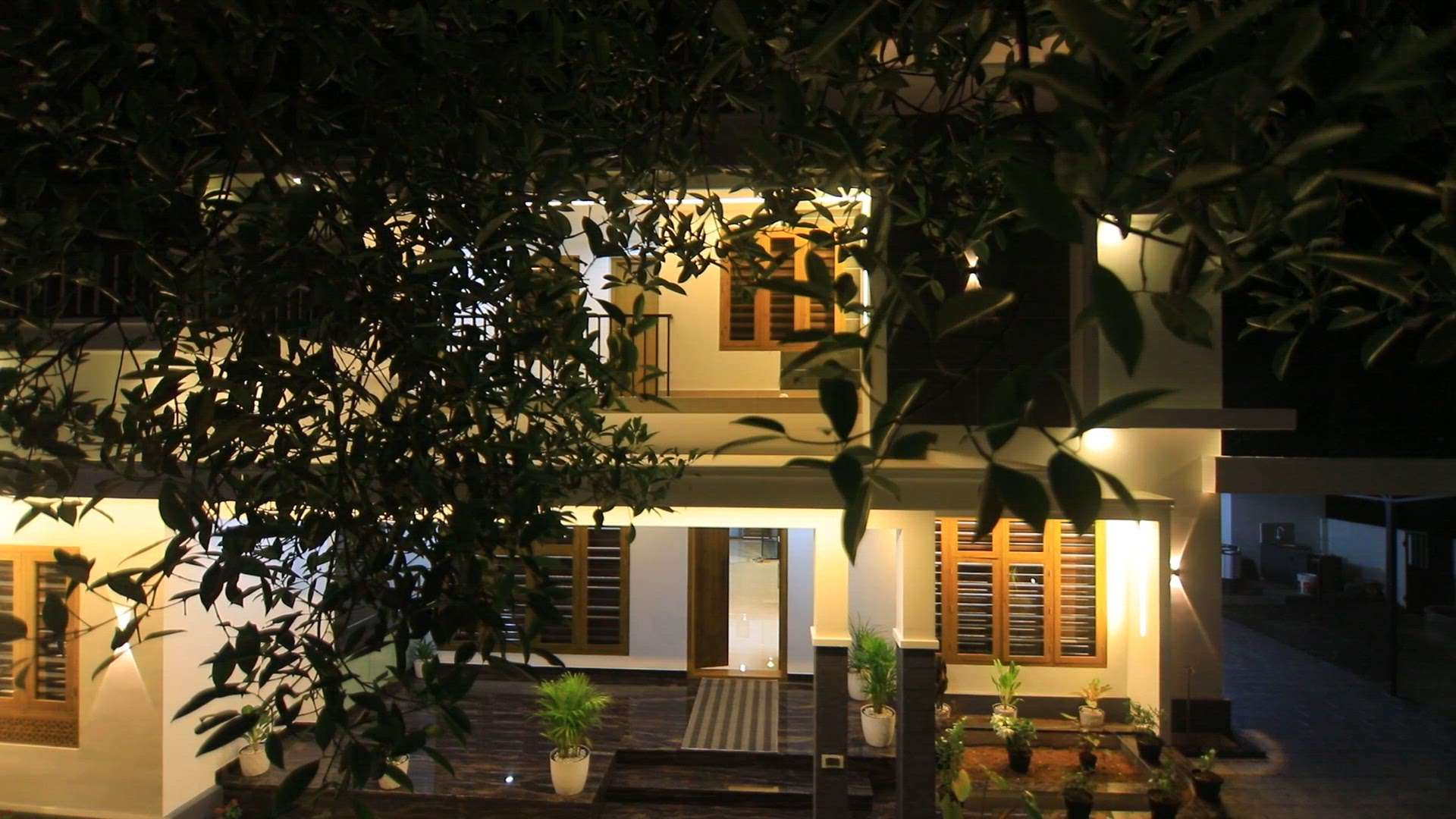 2800 Sq.ft House 
#KeralaStyleHouse #InteriorDesigner #ModularKitchen