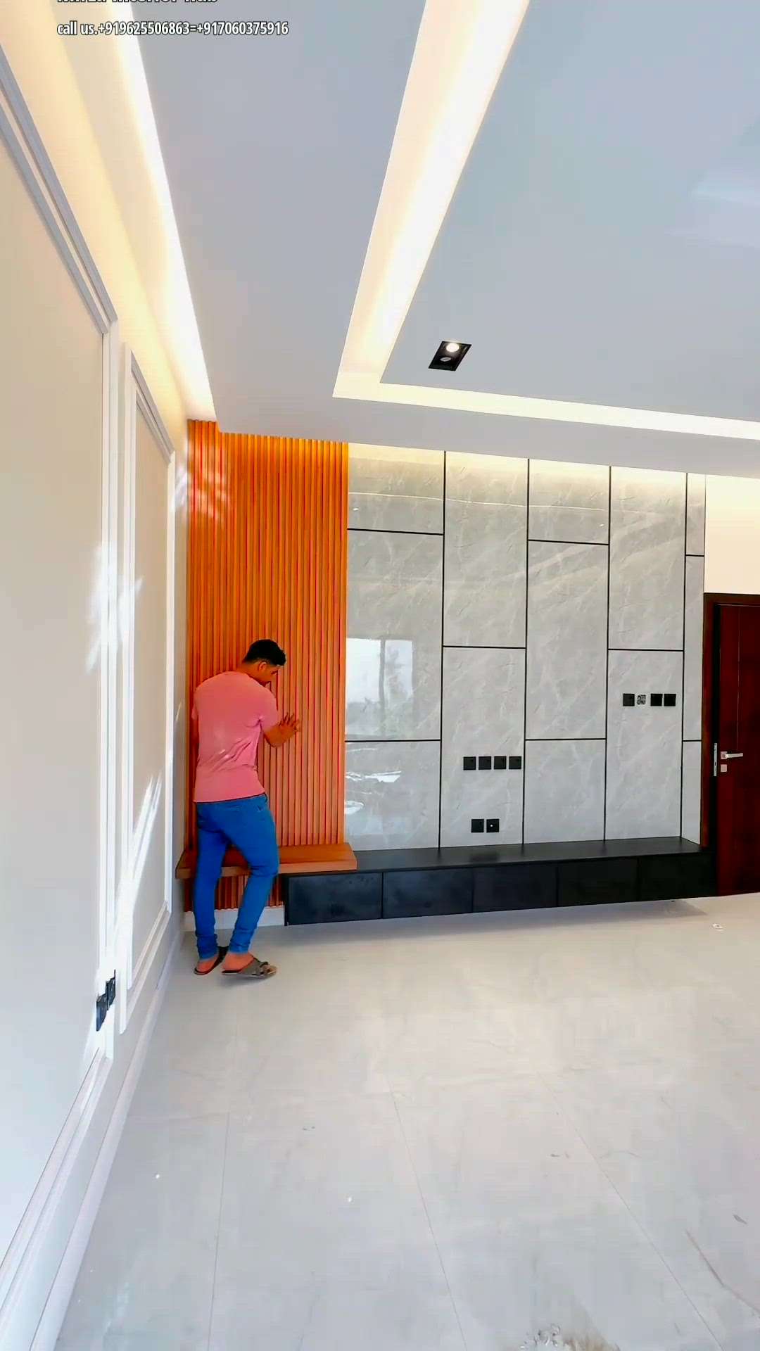 #lcdunitdesign  #LCDPenl  #TVStand  #LivingroomDesigns  #Modularfurniture work karane ke liye contact kare
whats.+919625506863
call.+917060375916 Sakib Mirza