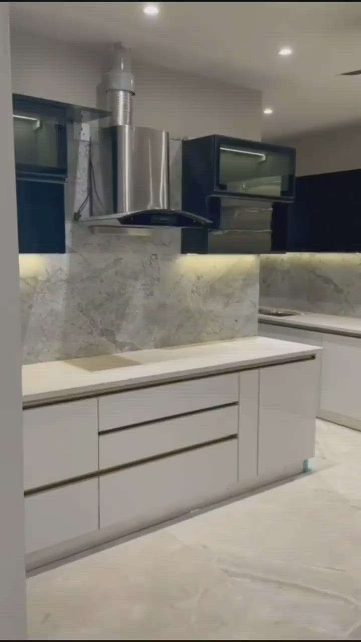 Modern kitchen in white shade.
#interiordesigner #latestkitchendesign
#modular_kitchen
#kitchendesign
#ModularKitchen
#modularwardrobe
#modularkitchendesign
WWW.MAJESTICINTERIORS.CO.IN
9911692170
Modular kitchen in faridabad