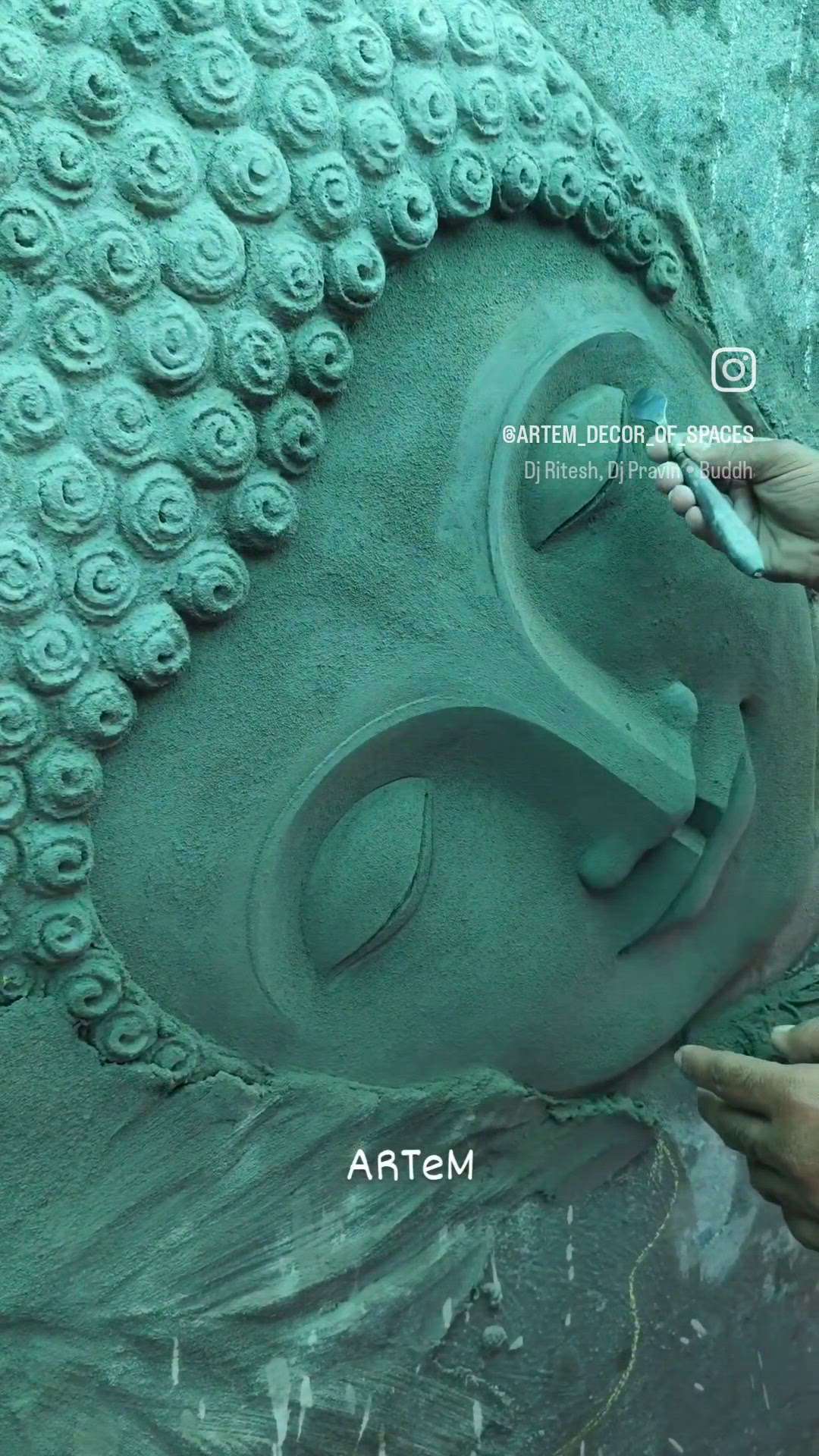 Buddha wall relief
(7×5)
material: cement,putti
location-Chevarambalam,Calicut

ARTeM Decor Of Spaces
9847522529

 #wallrelief #buddhaart #pondscaping #basrelief #exteriordesing #home #cascadefalls 
#KeralaStyleHouse