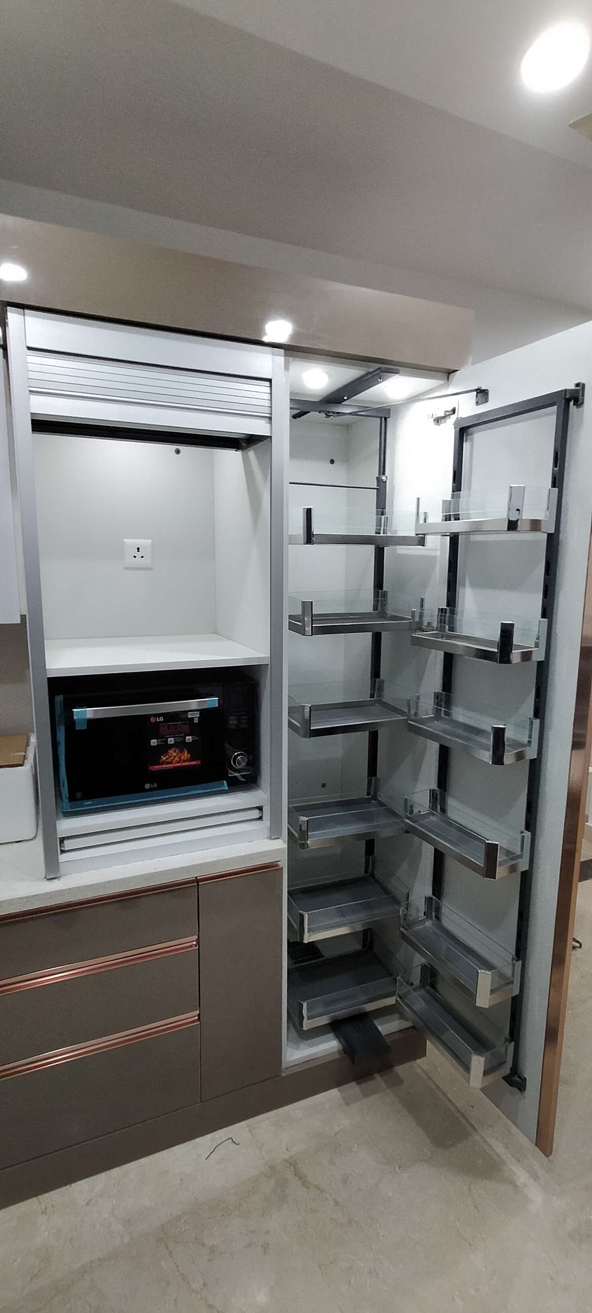 Lighting, Kitchen, Storage Designs by Contractor Javid Saifi, Gautam Buddh Nagar | Kolo