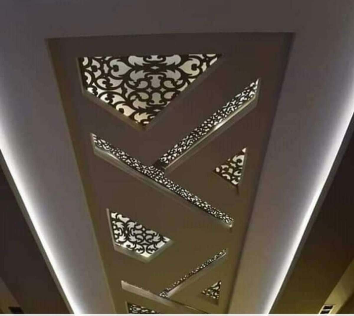 Lighting, Ceiling Designs by Interior Designer vishnu bala, Kollam | Kolo