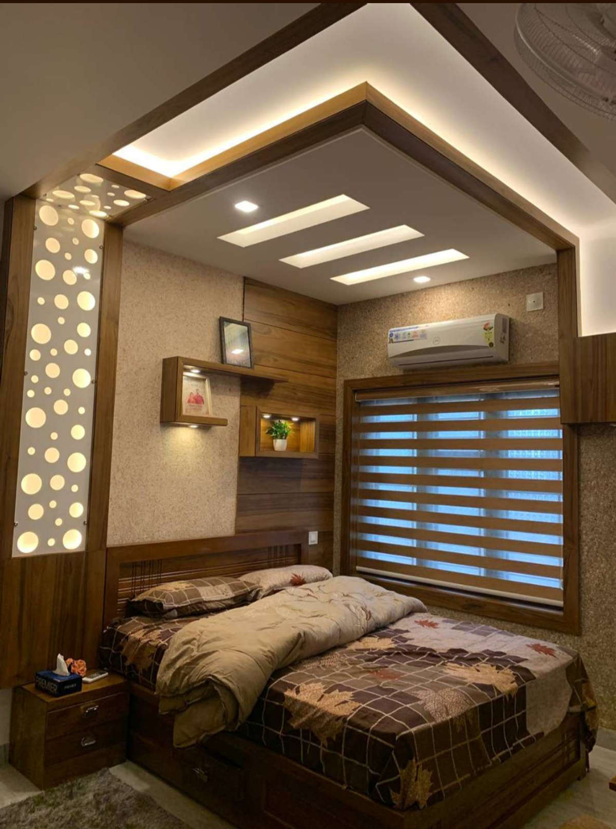 Ceiling, Lighting, Bedroom, Storage, Furniture Designs by Carpenter Aneesh Eva interior, Palakkad | Kolo