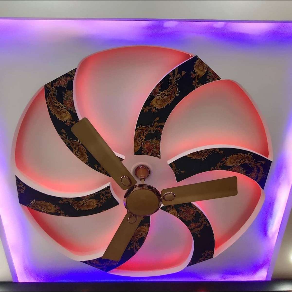 Ceiling, Lighting Designs by Contractor Deepanshu Bajaj, Delhi | Kolo