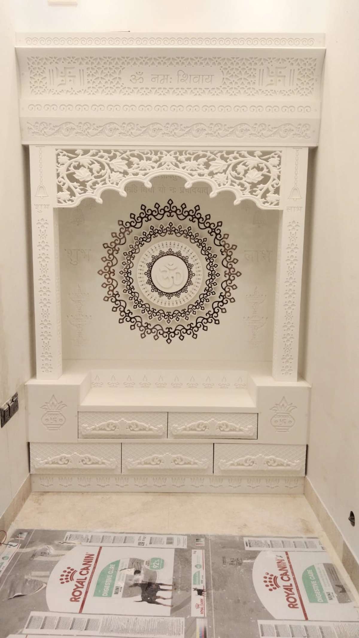 Designs by Interior Designer Designo Temple Store, Delhi | Kolo