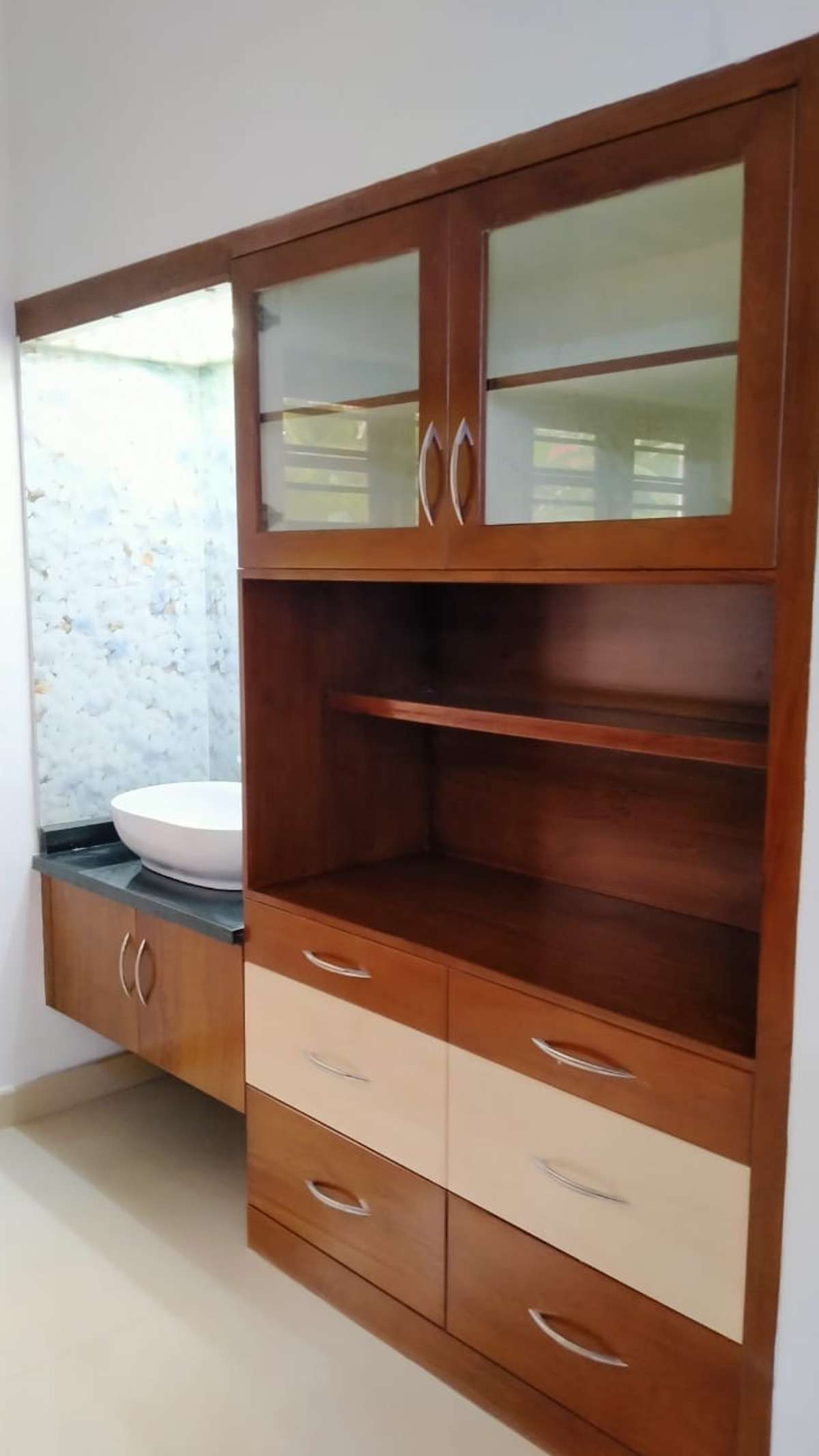 Bathroom, Storage Designs by Civil Engineer Bianrow Rosario Alex, Kottayam | Kolo