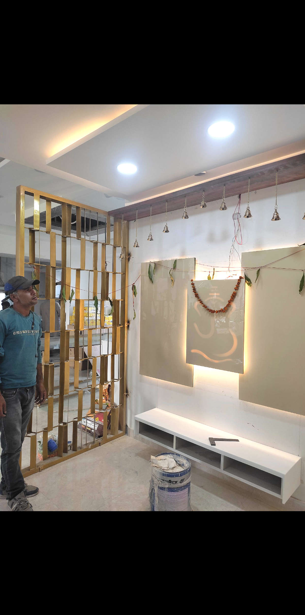 Living, Lighting, Storage Designs by Contractor Akhilesh Kumar Singh, Delhi | Kolo