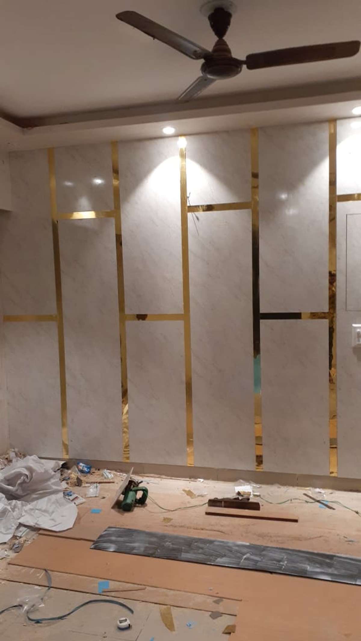 Lighting, Wall Designs by Interior Designer Bhawna Bhargava, Gurugram | Kolo