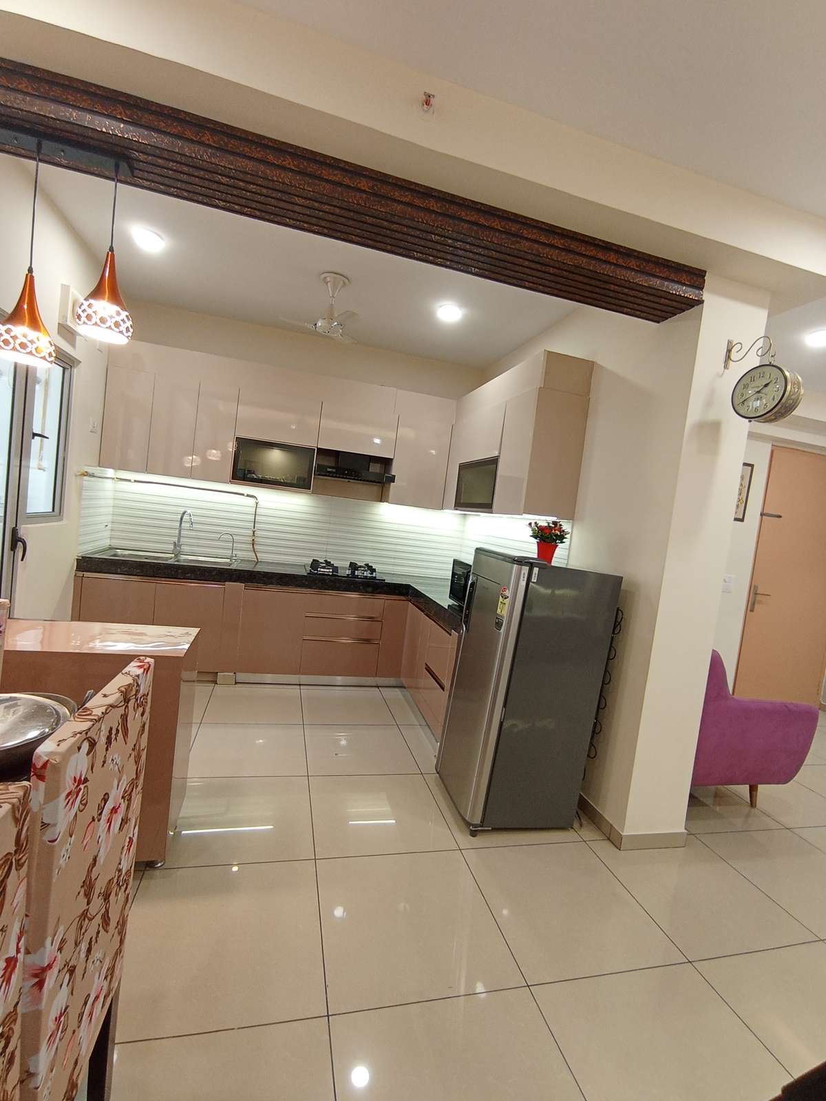 Kitchen, Lighting, Storage Designs by Interior Designer dreamz creatorz, Gautam Buddh Nagar | Kolo