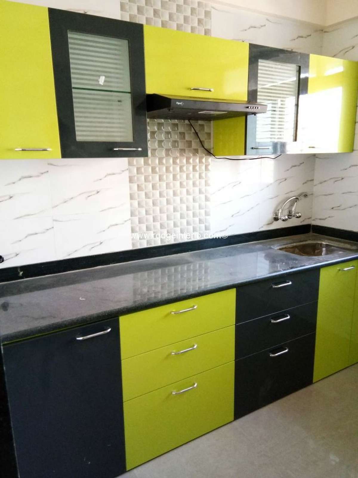 Kitchen, Storage Designs by Carpenter jai bholenath pvt Ltd, Jaipur | Kolo