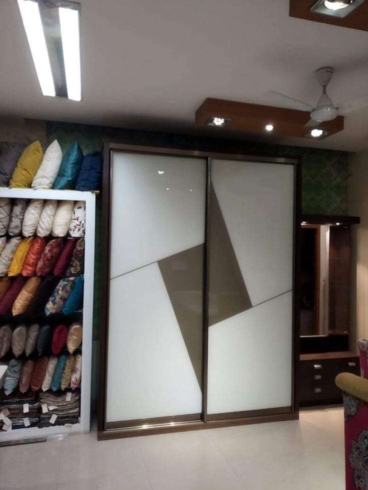 Designs by Contractor Culture Interior, Delhi | Kolo