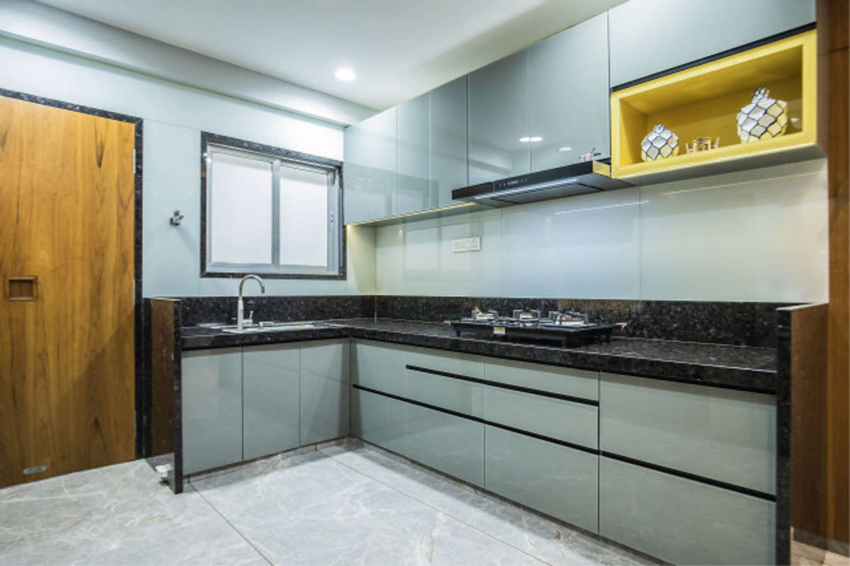 Kitchen, Lighting, Storage Designs by Contractor Modern Interior Resolution, Delhi | Kolo