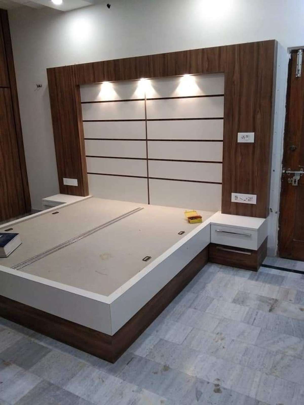 Storage, Living Designs by Contractor Asha Interiors And Constructions, Gurugram | Kolo