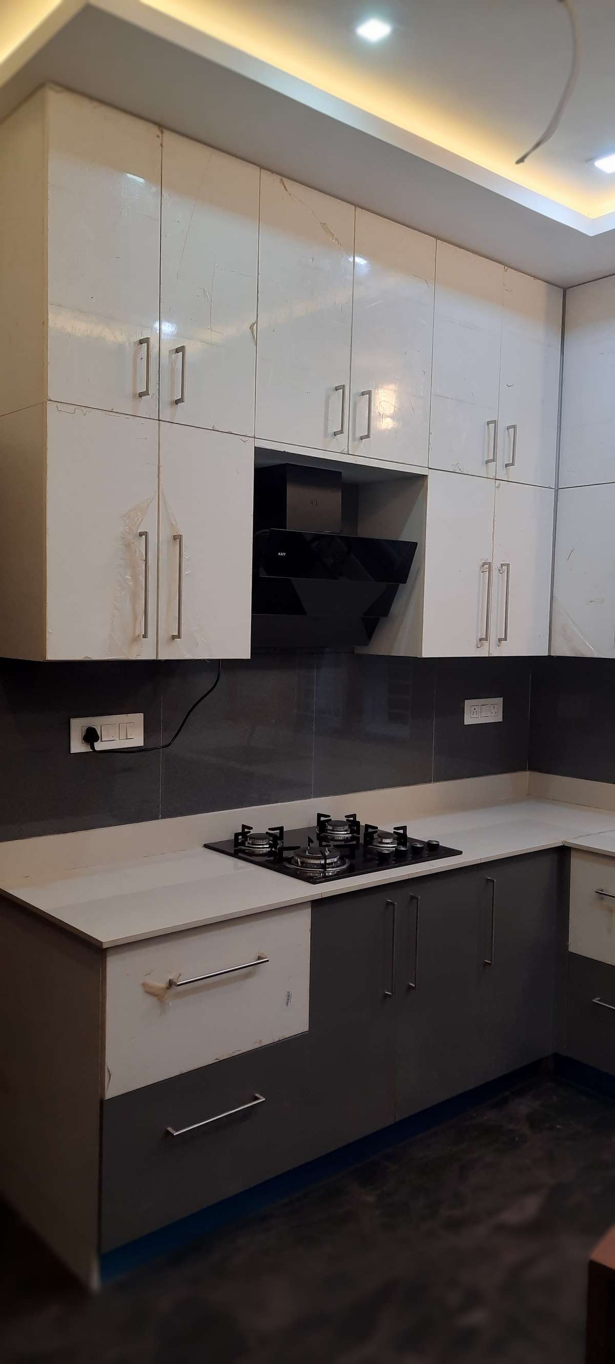 Kitchen, Lighting, Storage Designs by Interior Designer Roshin Kp, Kannur | Kolo