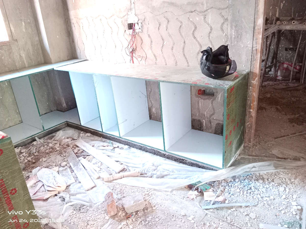 Storage, Kitchen Designs by Contractor EnggMeraj Ali, Gautam Buddh Nagar | Kolo